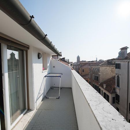 Savoia & Jolanda Apartments 2 Венеция Экстерьер фото
