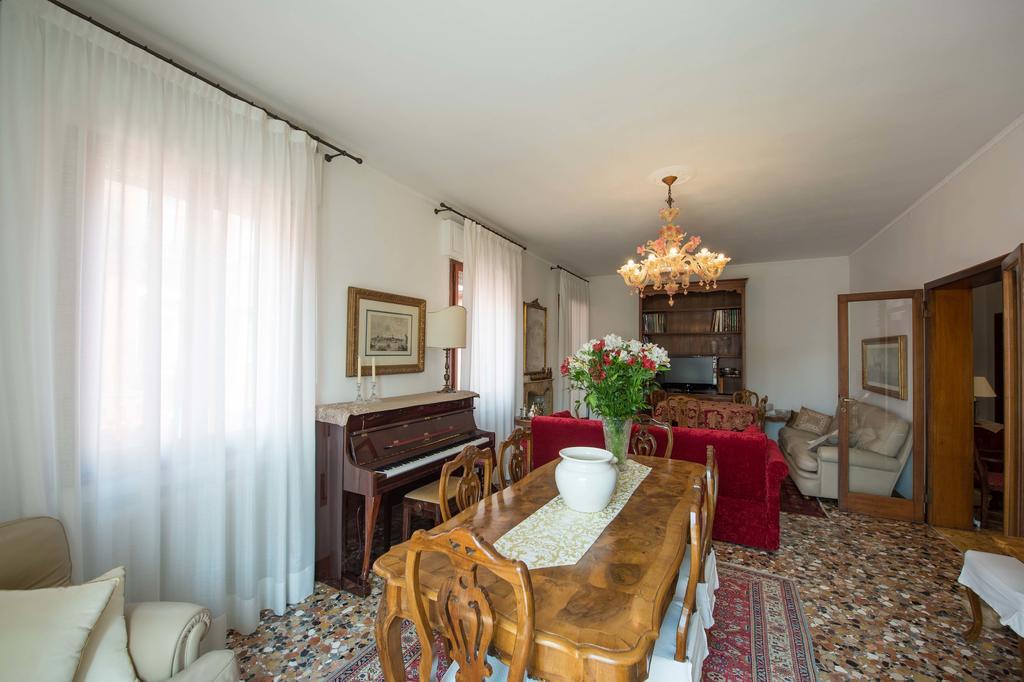 Savoia & Jolanda Apartments 2 Венеция Экстерьер фото