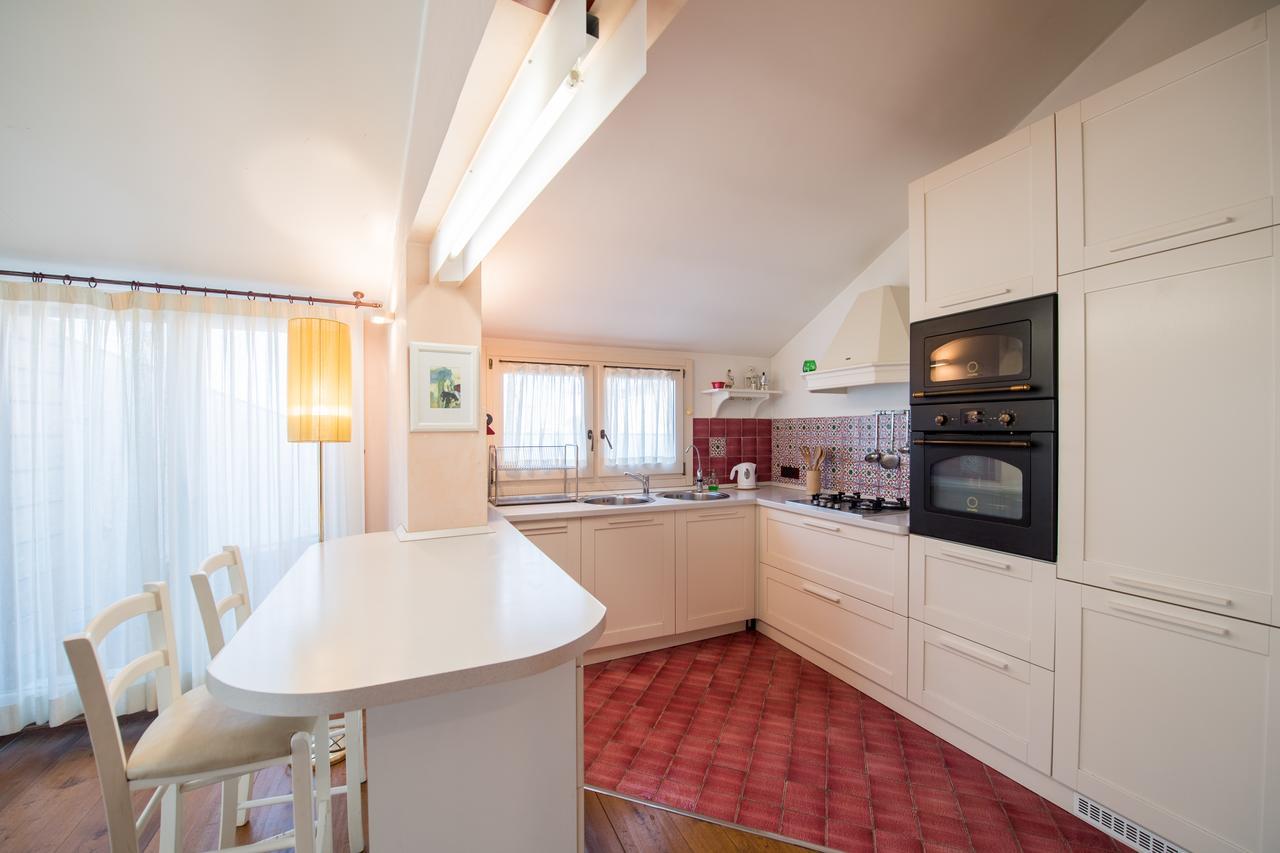 Savoia & Jolanda Apartments 2 Венеция Экстерьер фото