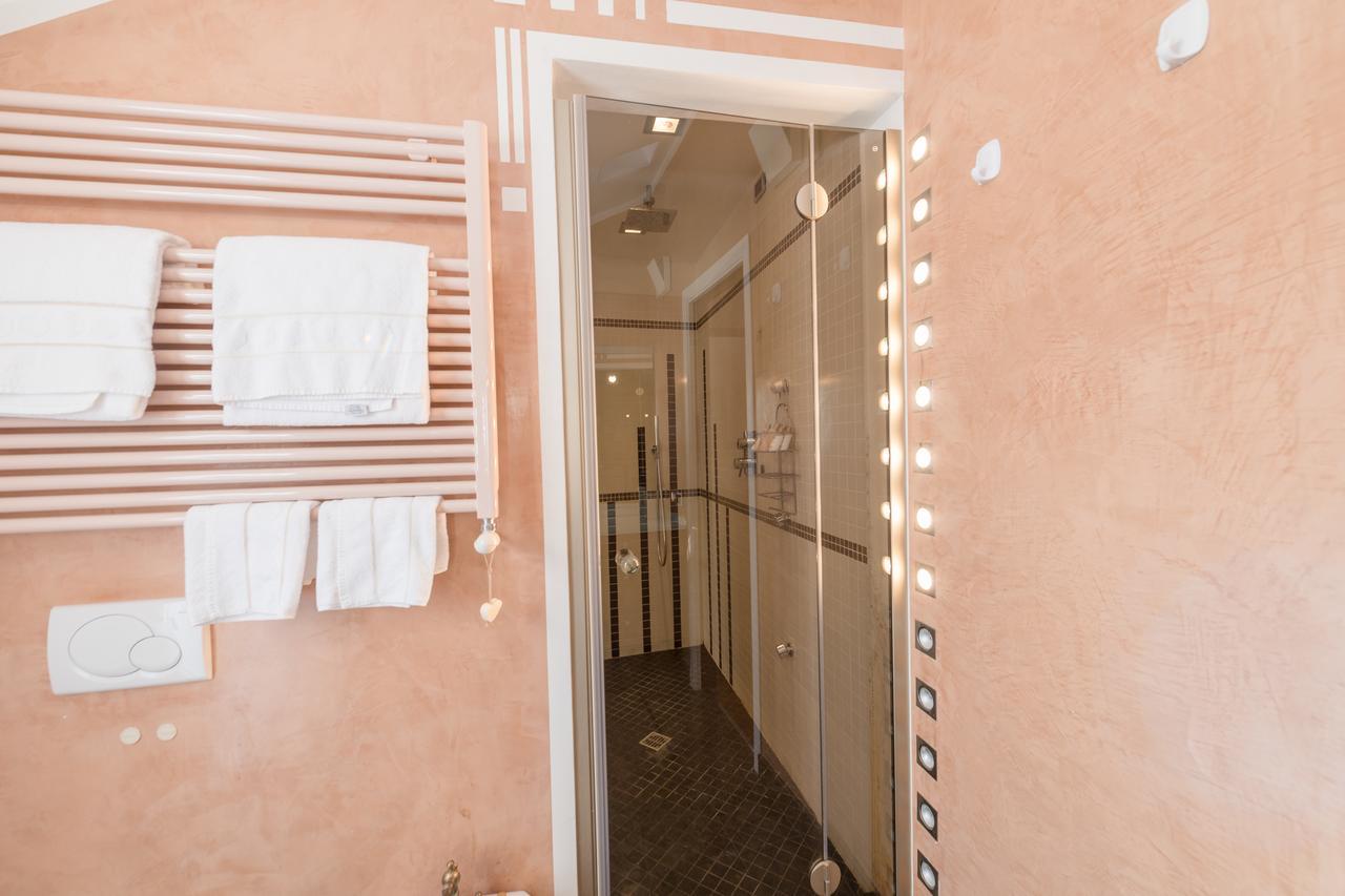 Savoia & Jolanda Apartments 2 Венеция Экстерьер фото