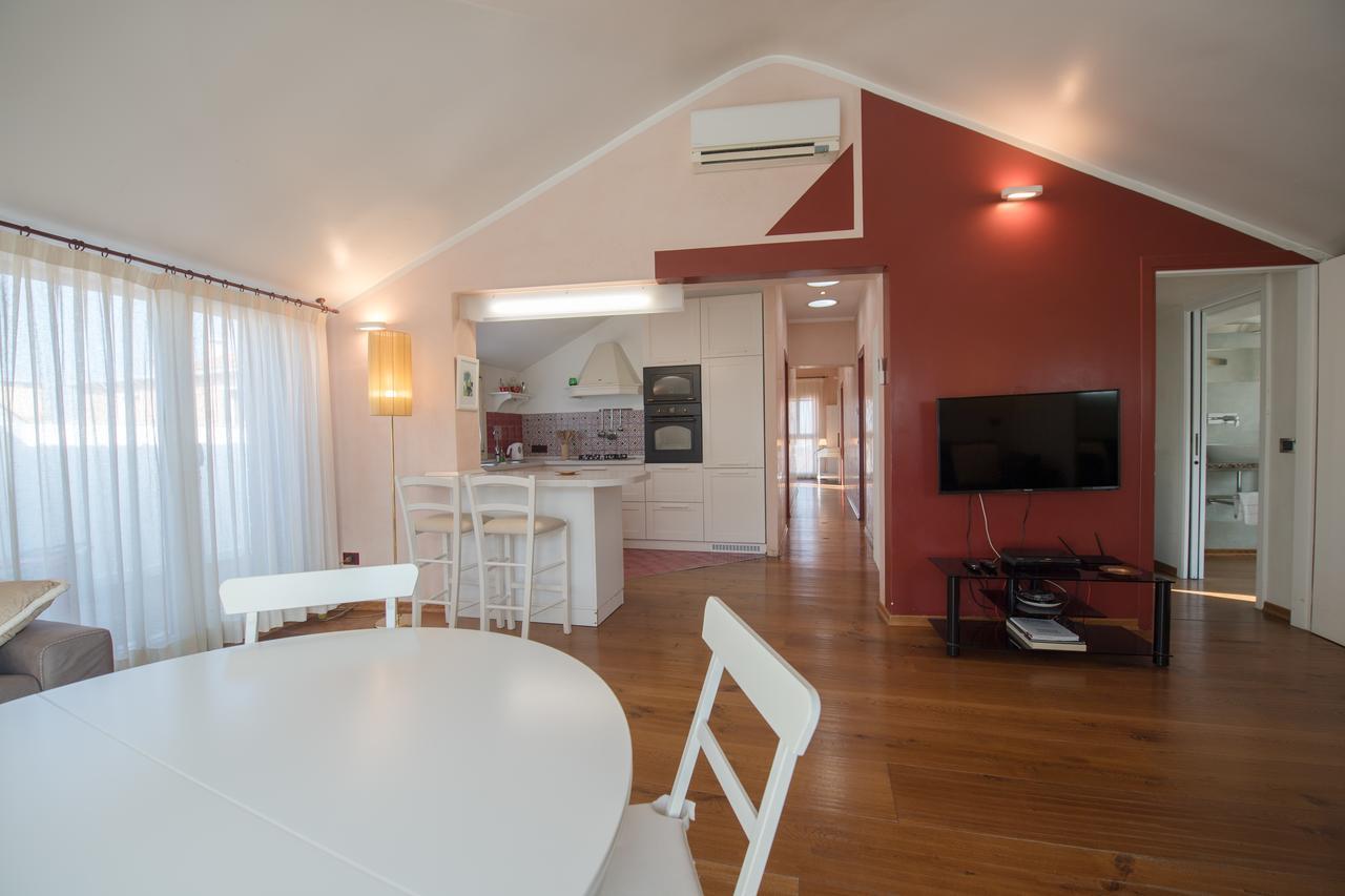 Savoia & Jolanda Apartments 2 Венеция Экстерьер фото