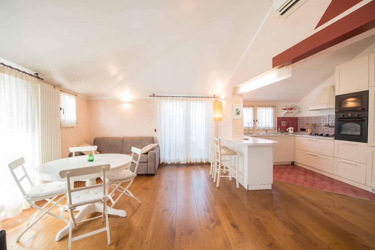 Savoia & Jolanda Apartments 2 Венеция Экстерьер фото