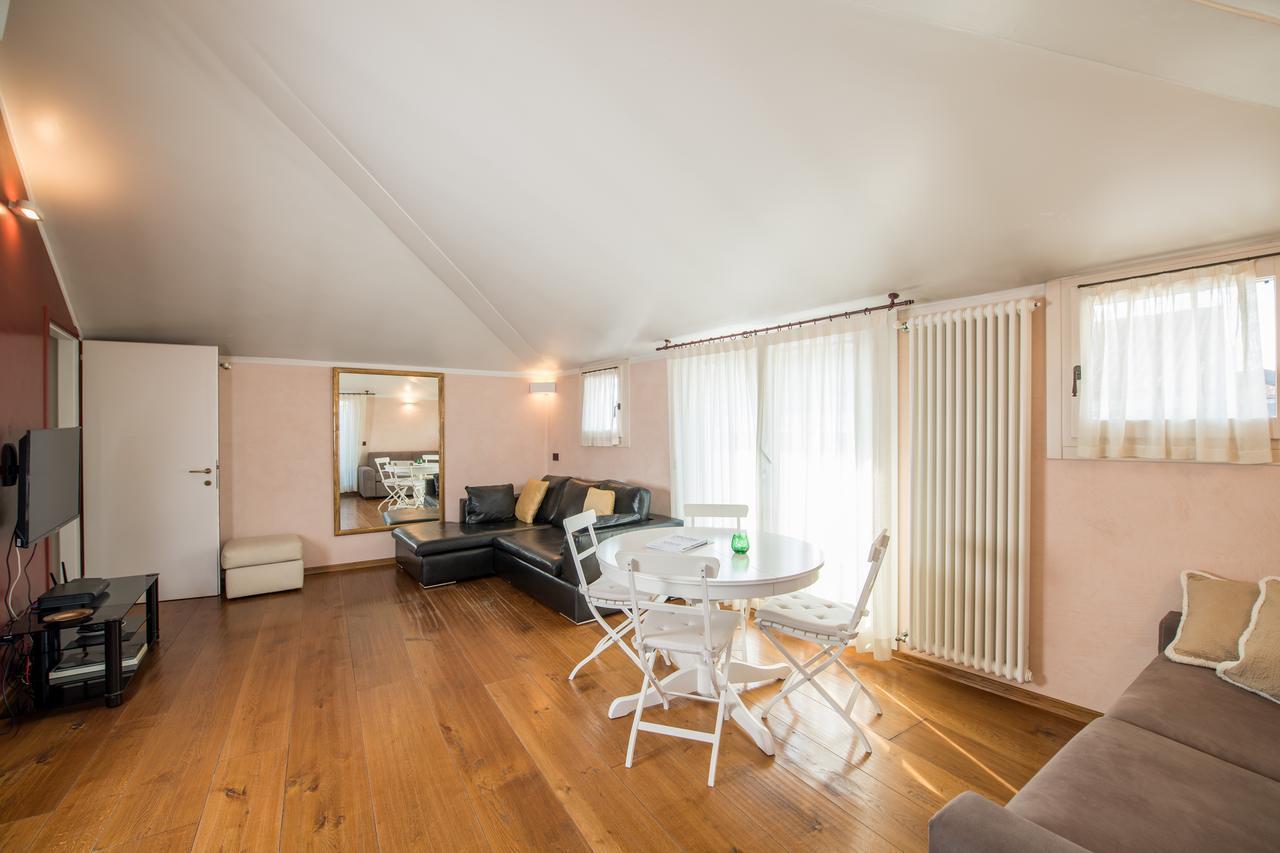Savoia & Jolanda Apartments 2 Венеция Экстерьер фото